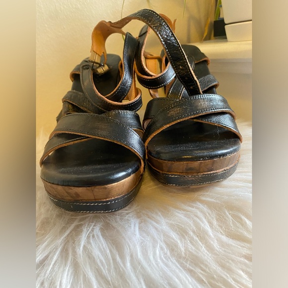 Bed Stü Juliana Wooden Wedge - Picture 7 of 9